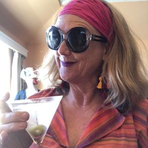 Meet your Posher, Camelin